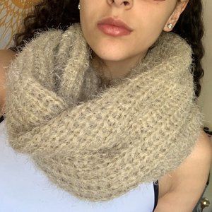 Oatmeal/tan Loop Scarf